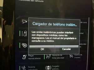 Volvo XC60 2.0 B4 D AWD R-Design Auto  - Foto 27