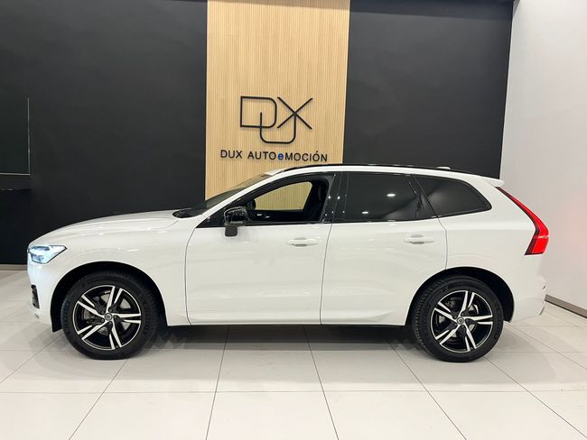 Volvo XC60 2.0 B4 D AWD R-Design Auto  - Foto 4