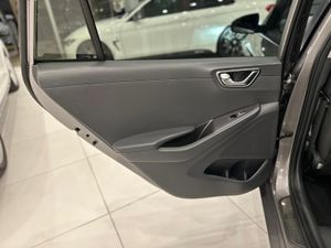 Hyundai IONIQ 1.6 GDI HEV Style DT  - Foto 33