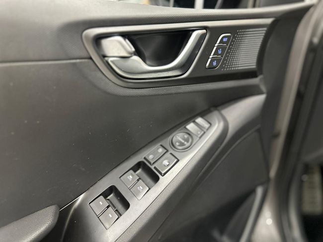 Hyundai IONIQ 1.6 GDI HEV Style DT  - Foto 30