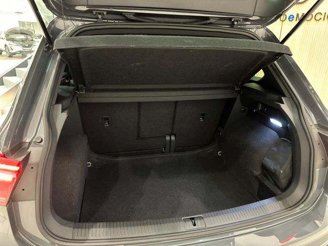 Volkswagen Tiguan R-Line 2.0 TDI 110 kW (150 CV) DSG 7 vel.  - Foto 11