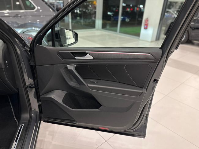 Volkswagen Tiguan R-Line 2.0 TDI 110 kW (150 CV) DSG 7 vel.  - Foto 33