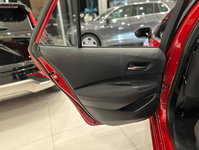 Toyota Corolla TOURING SPORTS 1.8 HYBRID DYNAMIC E-CVT  - Foto 30