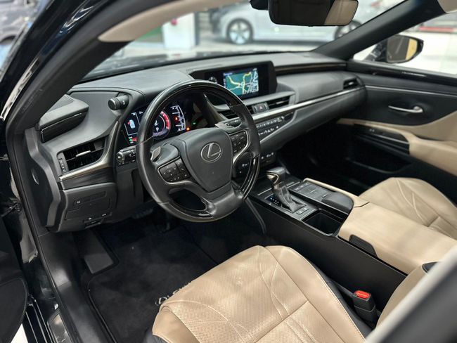 Lexus ES 2.5i ES 300h Executive Line  - Foto 35