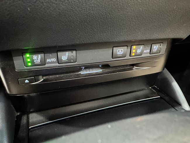 Lexus ES 2.5i ES 300h Executive Line  - Foto 18