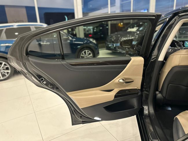 Lexus ES 2.5i ES 300h Executive Line  - Foto 39