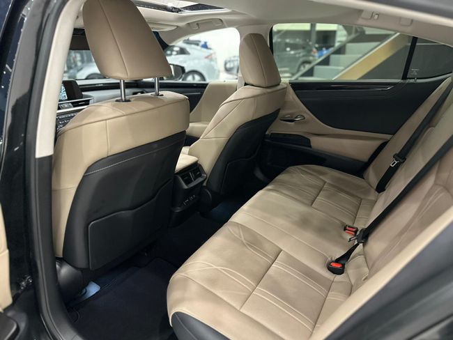 Lexus ES 2.5i ES 300h Executive Line  - Foto 34