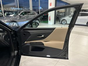 Lexus ES 2.5i ES 300h Executive Line  - Foto 37