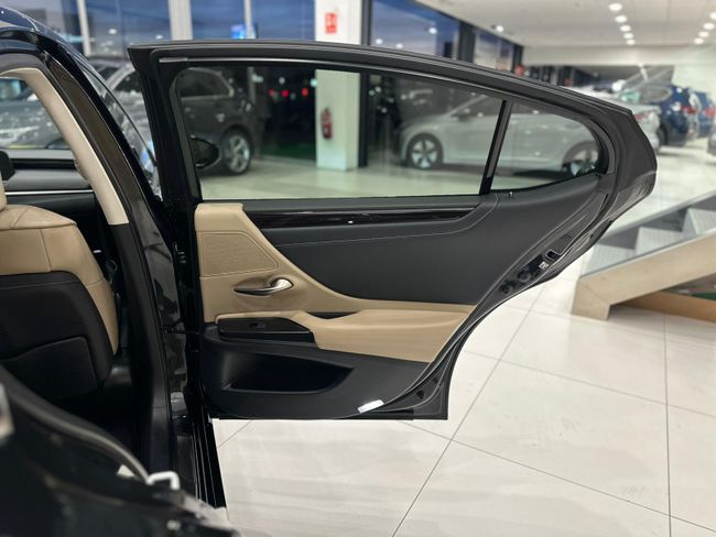 Lexus ES 2.5i ES 300h Executive Line  - Foto 38