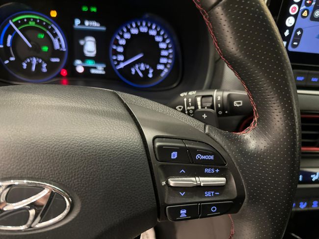 Hyundai Kona STYLE SKY RED 2WD 1.6 GDI 140CV BVA6  - Foto 17