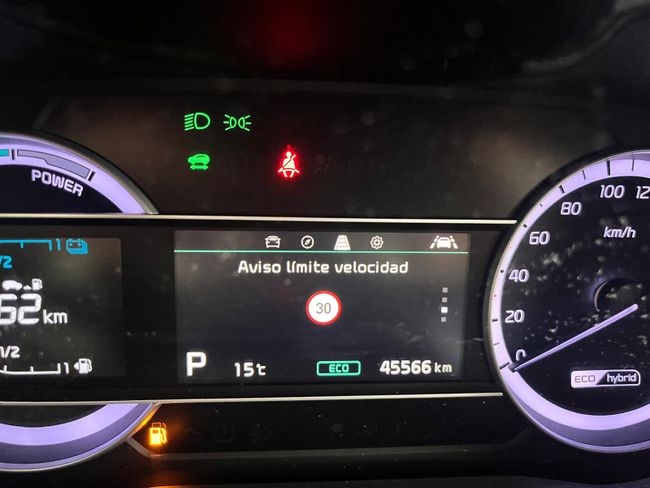 Kia Niro 1.6 GDi HEV 104kW 141CV Emotion  - Foto 25