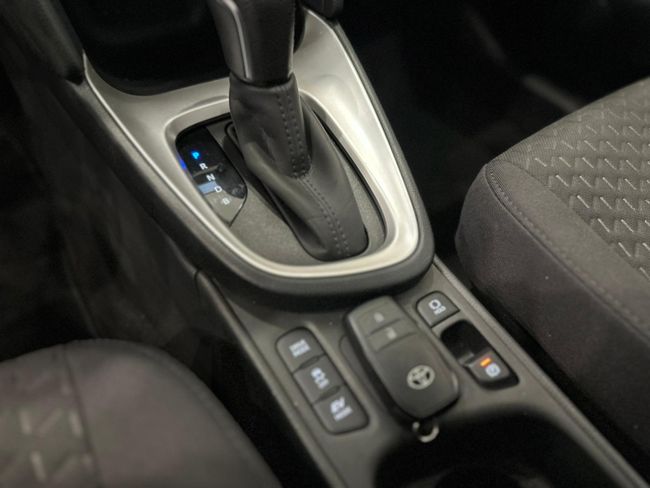 Toyota Yaris Cross 1.5 HIBRID 116H DINAMIC AUTO  - Foto 23