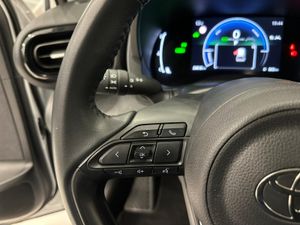 Toyota Yaris Cross 1.5 HIBRID 116H DINAMIC AUTO  - Foto 17