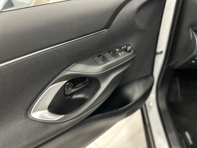 Toyota Yaris Cross 1.5 HIBRID 116H DINAMIC AUTO  - Foto 29