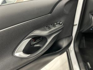 Toyota Yaris Cross 1.5 HIBRID 116H DINAMIC AUTO  - Foto 29