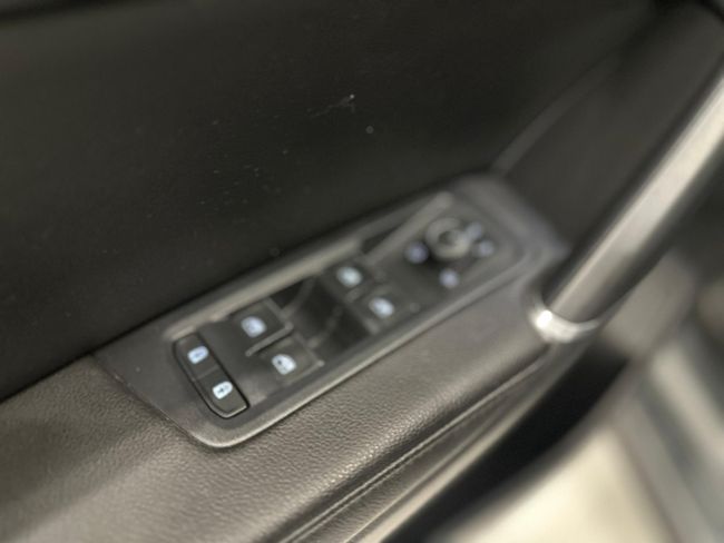 Volkswagen Touran 1.5 TSI HIGHLINE DSG 7PL  - Foto 31