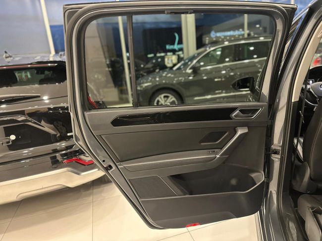 Volkswagen Touran 1.5 TSI HIGHLINE DSG 7PL  - Foto 34