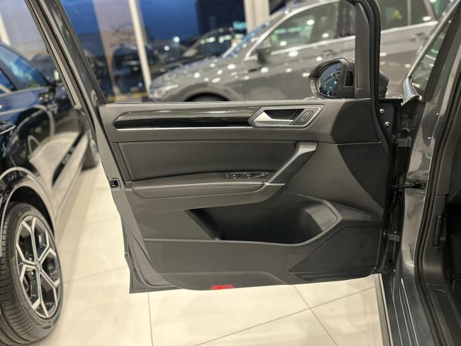 Volkswagen Touran 1.5 TSI HIGHLINE DSG 7PL  - Foto 35