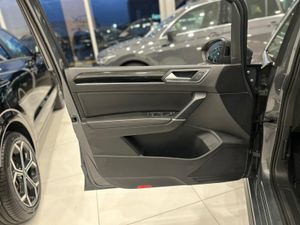 Volkswagen Touran 1.5 TSI HIGHLINE DSG 7PL  - Foto 35