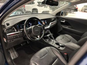 Kia Niro 1.6 GDi HEV 104kW (141CV) Emotion  - Foto 29