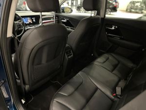 Kia Niro 1.6 GDi HEV 104kW (141CV) Emotion  - Foto 28