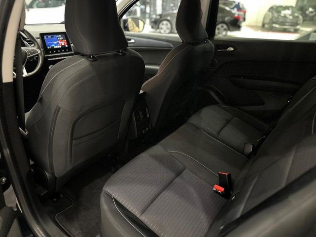 Renault Arkana 1.3 TCE MHEV 140 CORPORATE EDITION EDC  - Foto 26