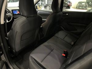 Renault Arkana 1.3 TCE MHEV 140 CORPORATE EDITION EDC  - Foto 26