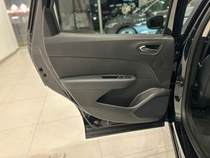 Renault Arkana 1.3 TCE MHEV 140 CORPORATE EDITION EDC  - Foto 29