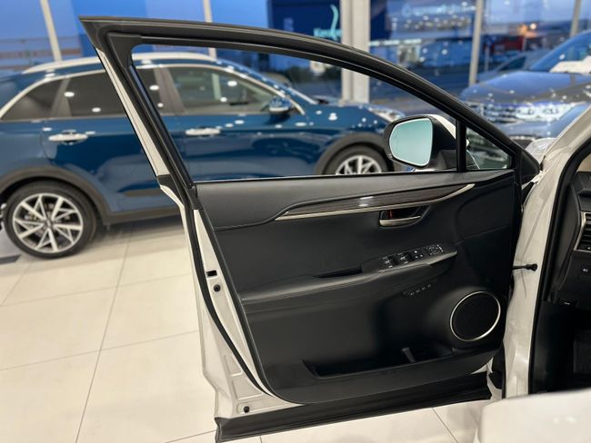 Lexus NX  SUV HYBRID LUXURY 4WD  - Foto 42