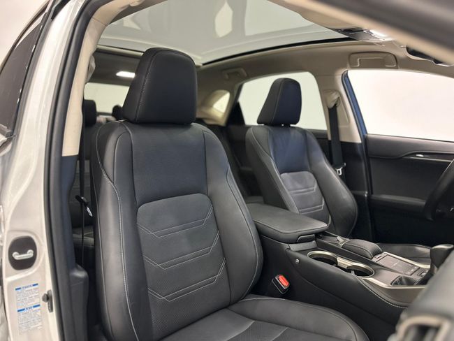 Lexus NX  SUV HYBRID LUXURY 4WD  - Foto 34