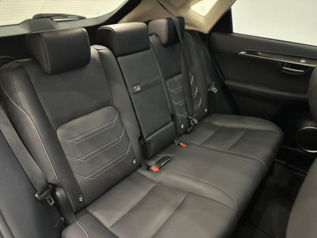 Lexus NX  SUV HYBRID LUXURY 4WD  - Foto 35