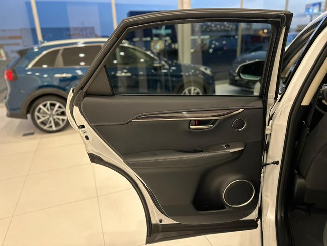 Lexus NX  SUV HYBRID LUXURY 4WD  - Foto 41