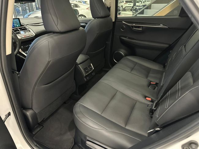 Lexus NX  SUV HYBRID LUXURY 4WD  - Foto 37