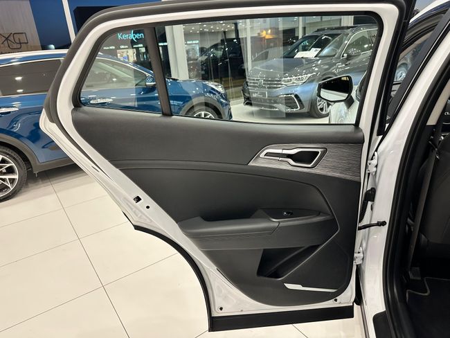 Kia Sportage 1.6 TGDI 160CV BUSSINES DCT  - Foto 30