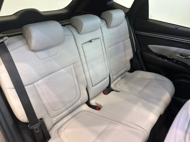 Hyundai Tucson 1.6 TGDI 169kW (230CV) HEV Style Aut 4x4  - Foto 31
