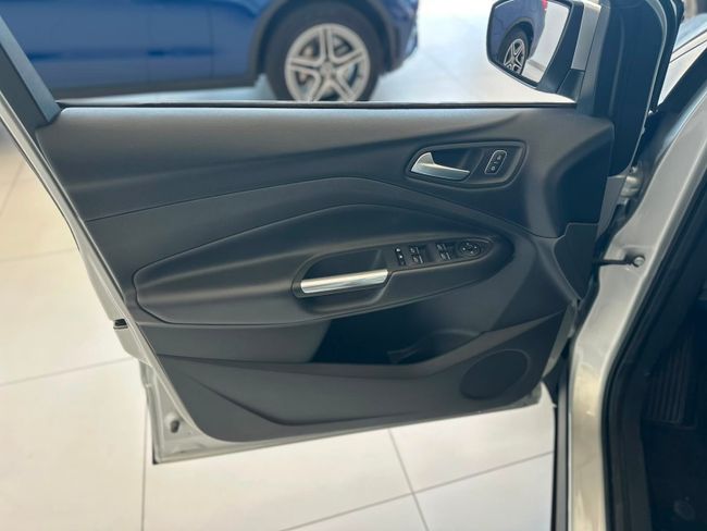 Ford Kuga Trend+ 1.5 EcoBoost 88kW (120CV) 4x2  - Foto 31