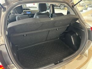 Toyota Yaris 1.5 HYBRID ACTIVE 100CV  - Foto 11