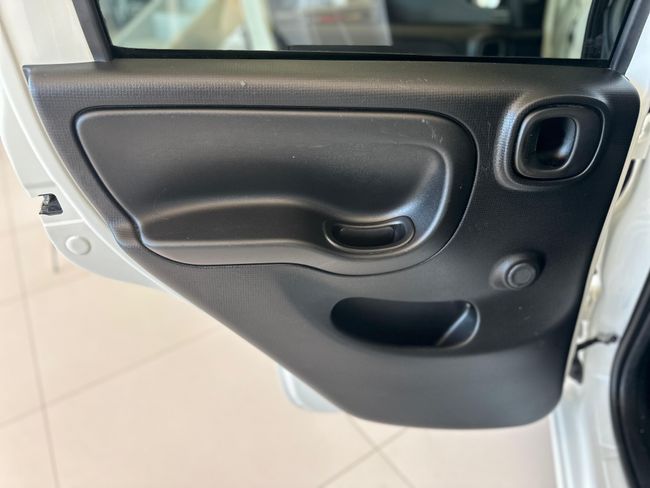 Fiat Panda Van Hybrid 1.0 GSE  - Foto 14