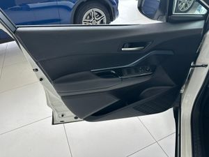 Toyota C-HR 2.0 180H Advance  - Foto 32
