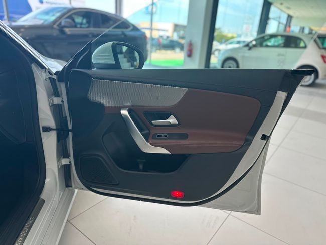 Mercedes CLA  220 D DCT 2.0 190CV  - Foto 28
