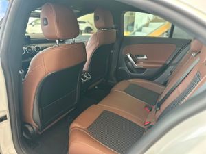 Mercedes CLA  220 D DCT 2.0 190CV  - Foto 21