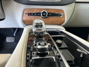 Volvo XC90 2.0 B5 D AWD INSCRIPTION 235CV 7PL  - Foto 20