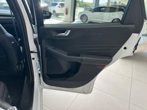 Ford Kuga 2.5 DURATEC 190CV HYBRID S-TLINE X  - Foto 43