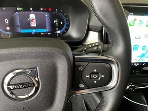 Volvo XC40 XC40 Plus B3 Dark Auto  - Foto 17