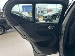 Volvo XC40 XC40 Plus B3 Dark Auto  - Foto 35