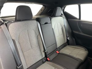 Volvo XC40 XC40 Plus B3 Dark Auto  - Foto 31