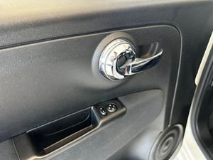 Fiat 500 500 1.0 Hybrid 51 kW DOLCE VITA  - Foto 16