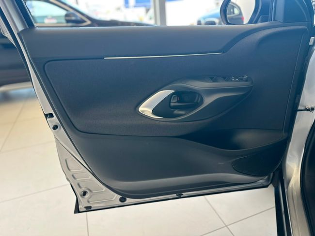 Toyota Yaris Cross Hybrid 120H Business Plus  - Foto 27