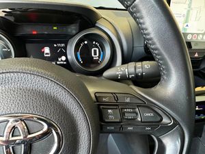 Toyota Yaris Cross Hybrid 120H Business Plus  - Foto 17