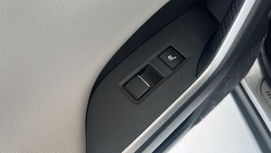Toyota Rav4 Hybrid 220H 4x4 Luxury  - Foto 34